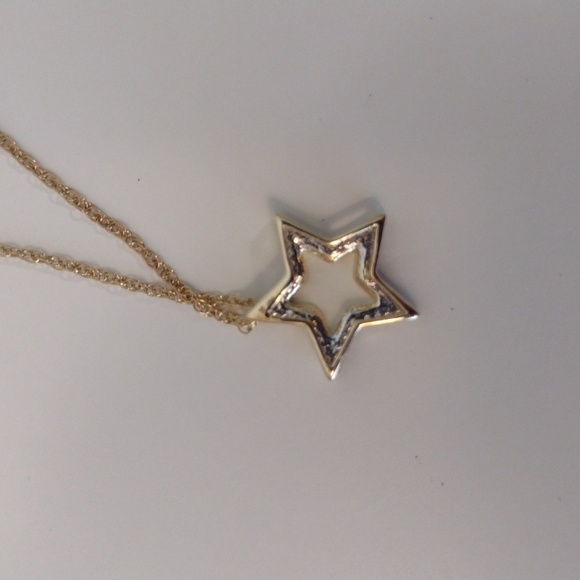 Genuine Diamond Star Necklace 10K Yellow Gold - Picture 4 of 14